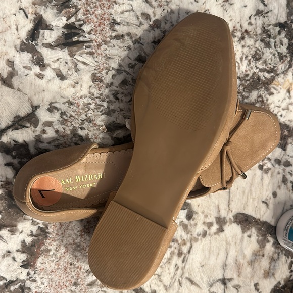 Isaac mizrahi suede tan flats - Picture 3 of 4
